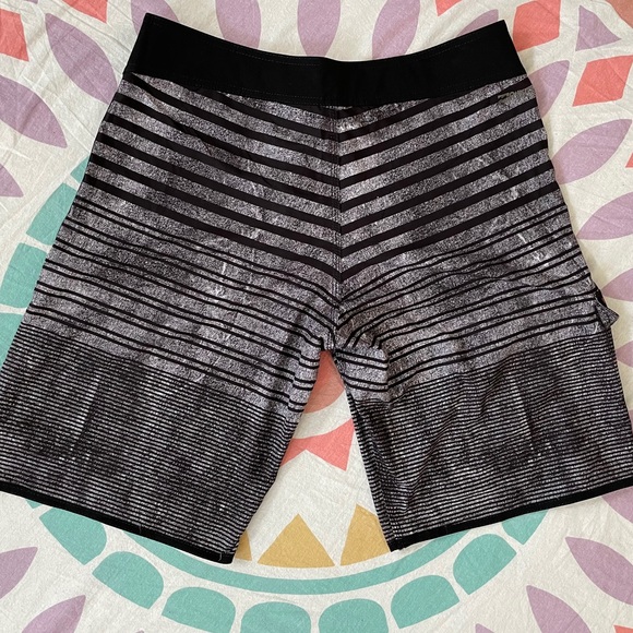 Billabong Stripe Swim Shorts - Picture 9 of 10